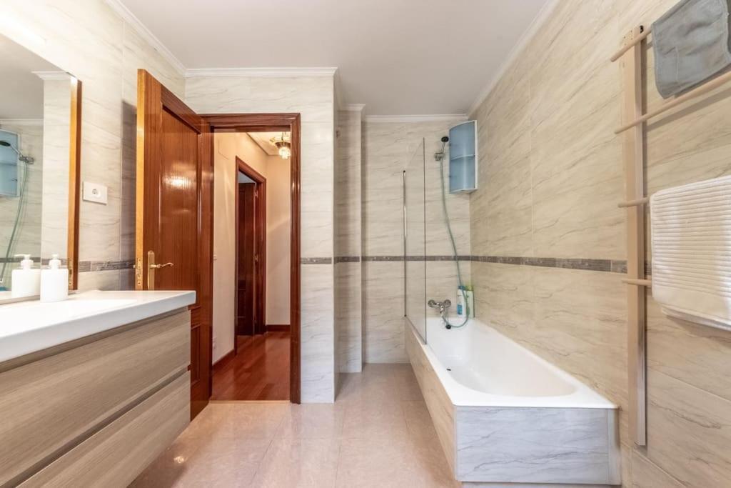 Acogedor Piso En Santurtzi .Parking Privado Διαμέρισμα Εξωτερικό φωτογραφία